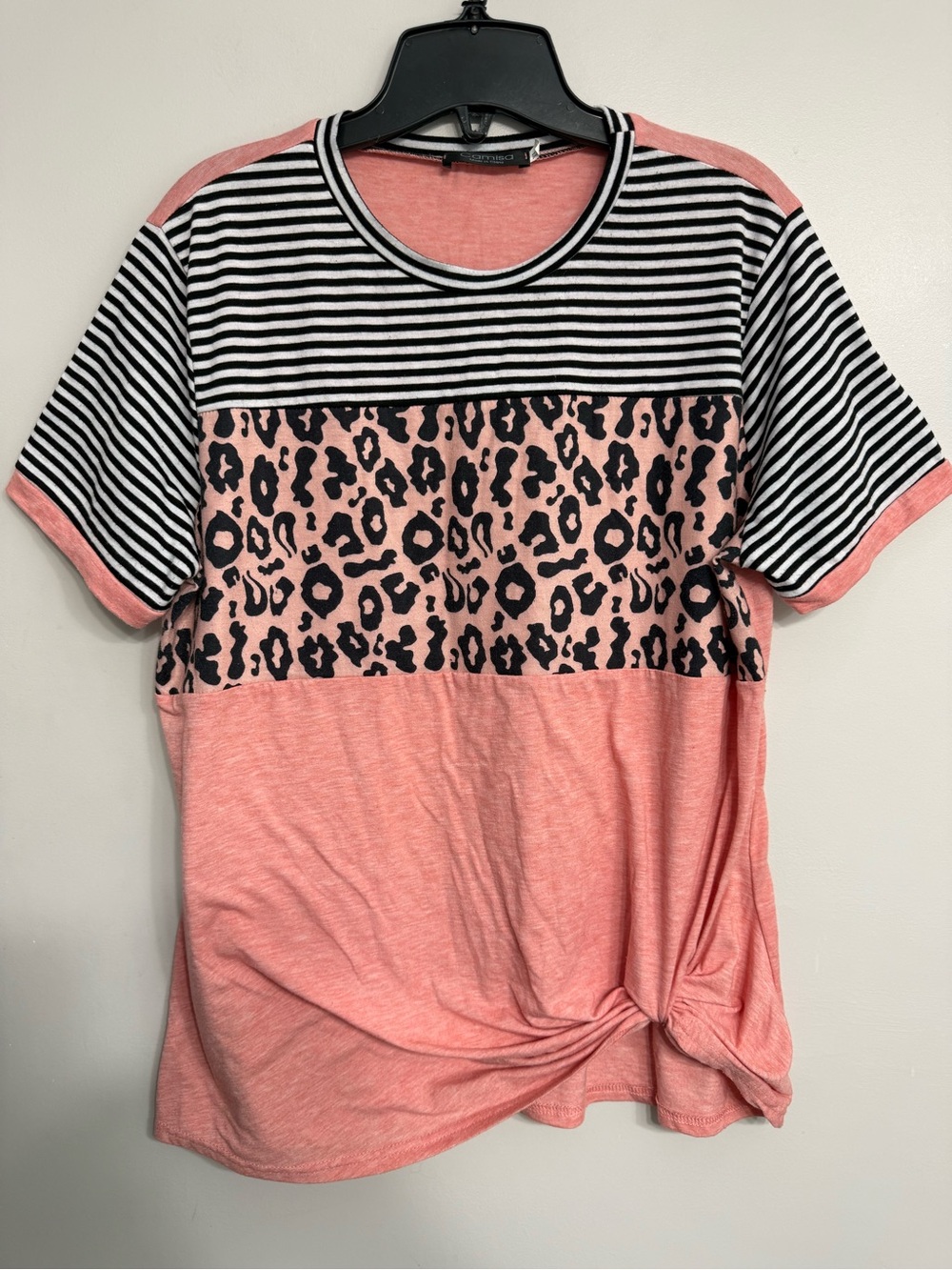 Camisa Striped & Leopard Short Sleeve Tee